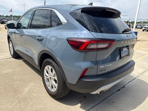 Used 2023 Ford Escape Active w/ Tech Pack #2 AWD/4WD image 6