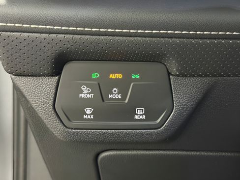 New 2026 Volkswagen Atlas Cross Sport SE AWD/4WD image 23