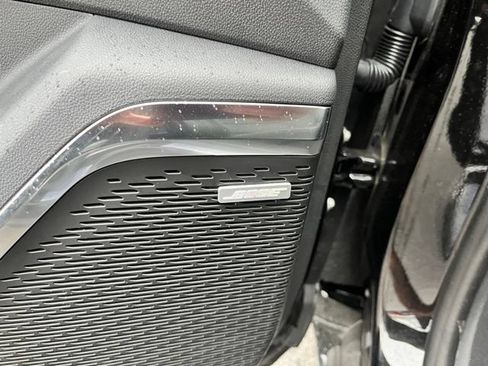 Used 2024 Chevrolet Traverse RS AWD/4WD image 17