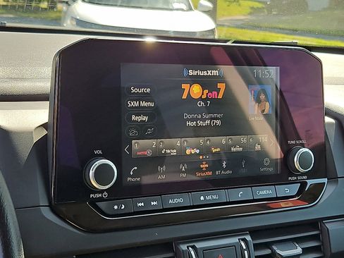 Certified 2024 Nissan Pathfinder S image 16