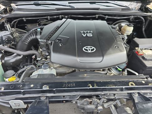 Used 2013 Toyota Tacoma PreRunner w/ Limited Pkg image 27