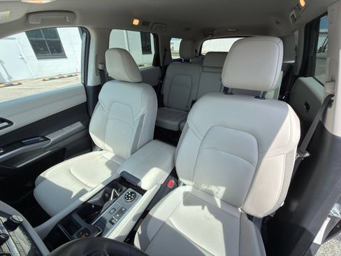Used 2026 Nissan Pathfinder SL AWD/4WD image 11