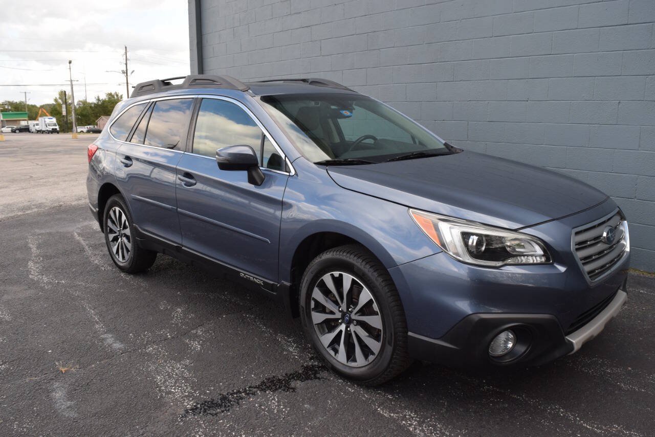 Used 2017 Subaru Outback 3.6R Limited AWD/4WD image 21