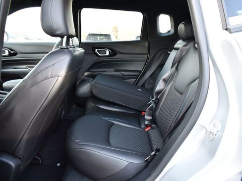 New 2026 Jeep Compass Latitude AWD/4WD image 9