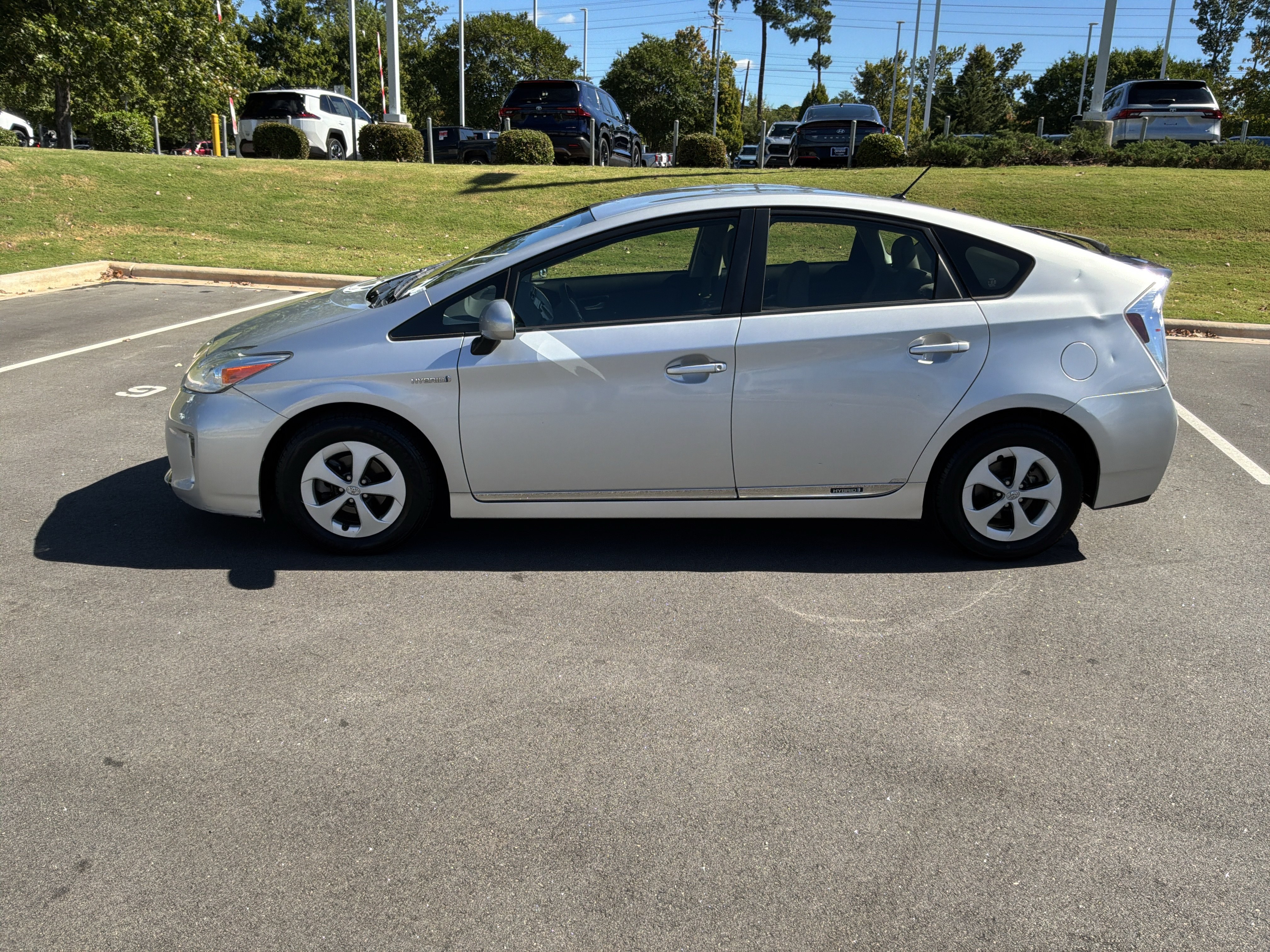 Used 2015 Toyota Prius Two FWD image 7