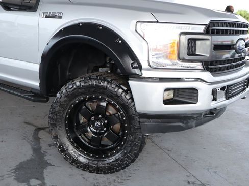 Used 2019 Ford F150 XLT w/ Equipment Group 302A Luxury AWD/4WD image 4