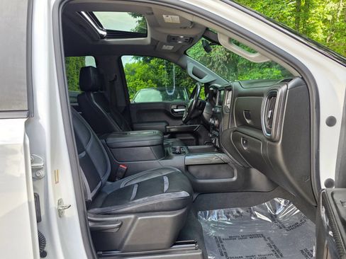 Used 2021 Chevrolet Silverado 1500 RST w/ Convenience Package II AWD/4WD image 31