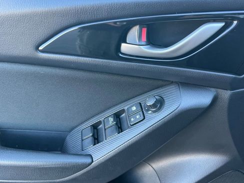 Used 2016 MAZDA MAZDA3 i Sport w/ Preferred Equipment Package image 13