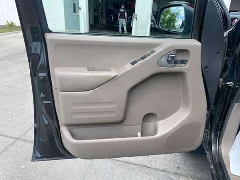 Used 2017 Nissan Frontier SV AWD/4WD image 20