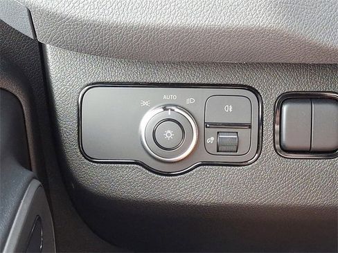 Used 2025 Mercedes-Benz Sprinter 2500 image 26