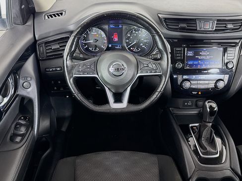 Used 2020 Nissan Rogue Sport SV w/ All-Weather Package AWD/4WD image 15