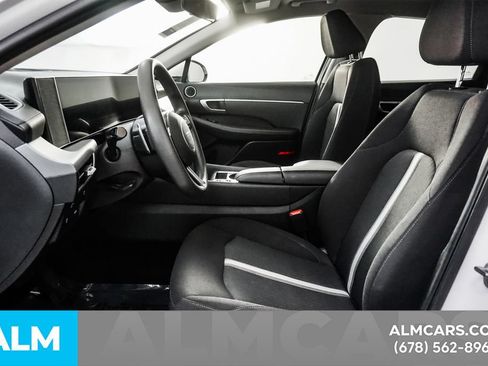 Used 2025 Hyundai Sonata SEL FWD image 16