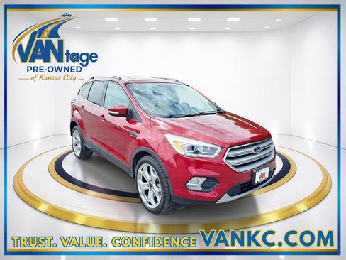 Used 2018 Ford Escape Titanium AWD/4WD image 3