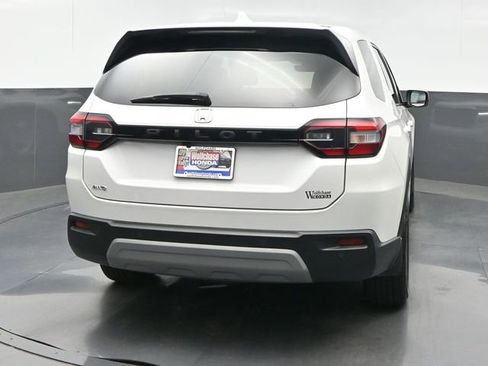Certified 2025 Honda Pilot EX-L image 5