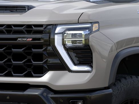 New 2026 Chevrolet Silverado 2500 ZR2 AWD/4WD image 10