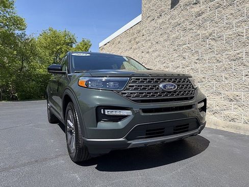 Used 2024 Ford Explorer XLT w/ Equipment Group 202A AWD/4WD image 1