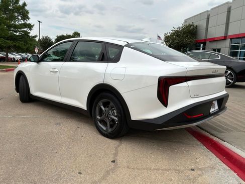 Used 2025 Kia K4 FWD image 8
