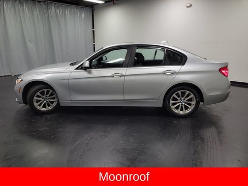 Used 2016 BMW 320i xDrive Sedan AWD/4WD image 6