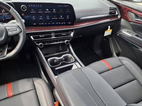 New 2026 Chevrolet Traverse RS AWD/4WD image 34