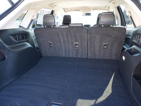 Used 2024 Ford Edge SEL w/ Convenience Package image 29