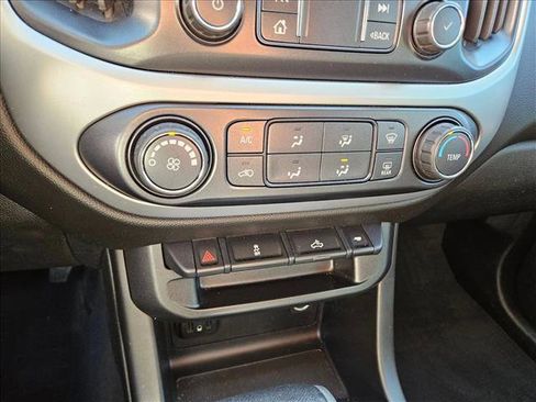 Used 2019 Chevrolet Colorado LT w/ LT Convenience Package image 19