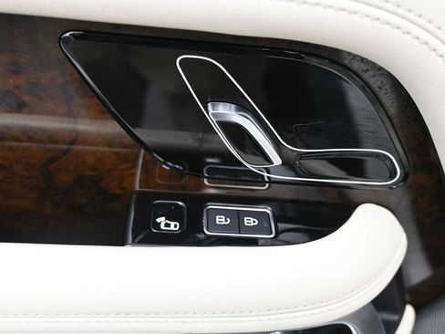 Used 2021 Land Rover Range Rover Westminster Edition image 20