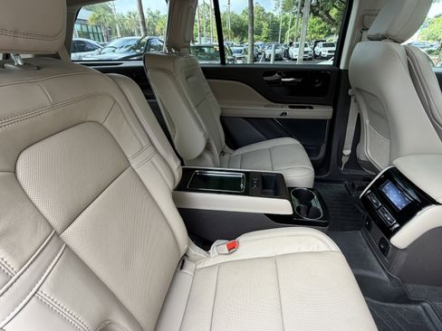 Used 2023 Lincoln Aviator Reserve w/ Equipment Group 201A AWD/4WD image 44