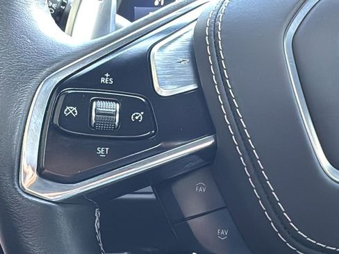 Used 2022 Chevrolet Corvette Stingray Premium Conv w/ Z51 Performance Package image 12