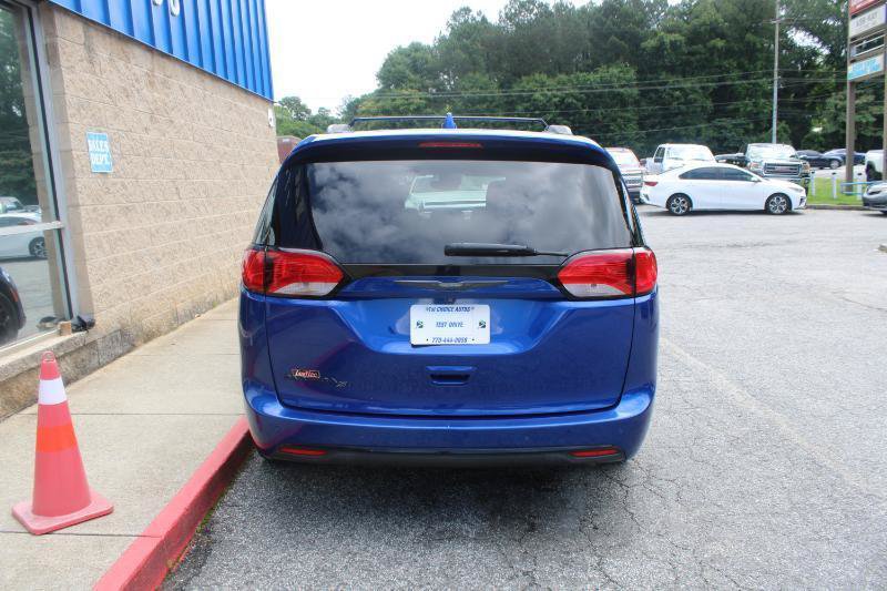 Used 2019 Chrysler Pacifica Touring-L w/ Advanced Safetytec Group FWD image 5