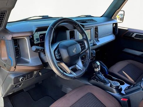 Used 2022 Ford Bronco Outer Banks image 13