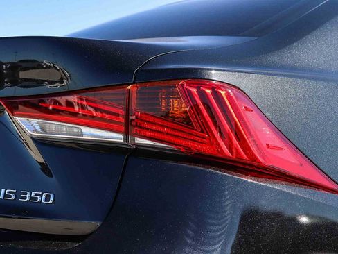 Used 2019 Lexus IS 350 F Sport image 10