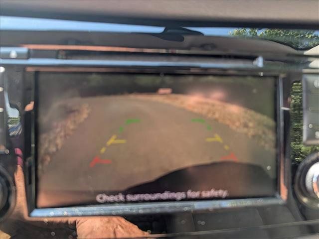 Used 2020 Nissan Rogue SV FWD image 38