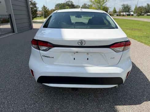 Used 2020 Toyota Corolla LE FWD image 7
