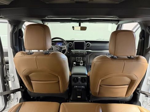 Used 2023 Jeep Wrangler Unlimited Sahara w/ Cold Weather Group image 24