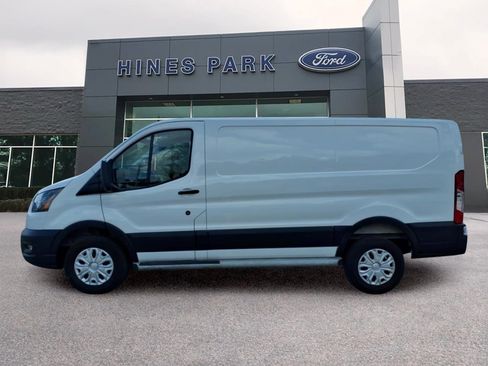 Used 2025 Ford Transit 250 Low Roof w/ Exterior Upgrade Package RWD image 4