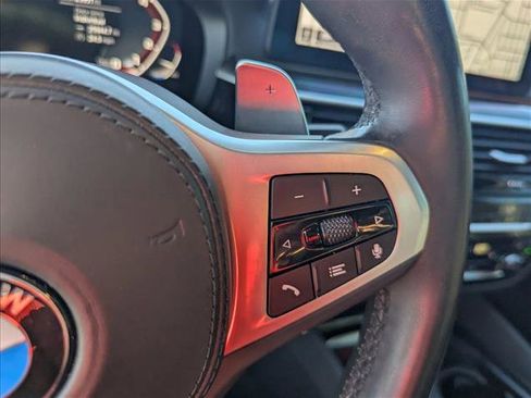 Used 2022 BMW M550i xDrive w/ Executive Package image 12