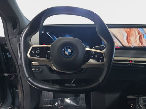 Used 2023 BMW iX xDrive50 AWD/4WD image 19