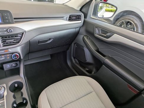 Certified 2022 Ford Escape S image 14