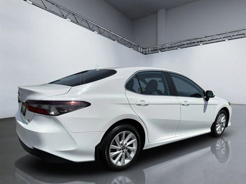 Used 2023 Toyota Camry LE AWD/4WD image 7