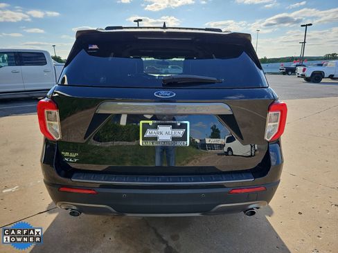 Used 2022 Ford Explorer XLT w/ Equipment Group 202A RWD image 4