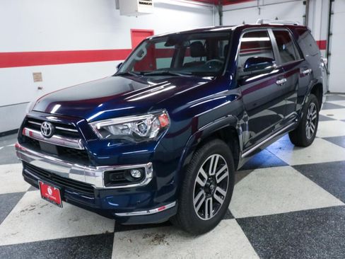 Used 2022 Toyota 4Runner Limited AWD/4WD image 5