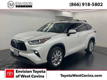 Used 2023 Toyota Highlander Limited