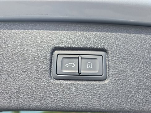 Certified 2025 Audi Q7 3.0T Prestige w/ Prestige Package image 13