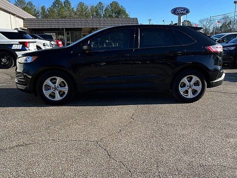 Used 2023 Ford Edge SE image 4