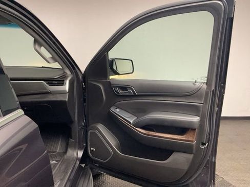 Certified 2018 Chevrolet Tahoe LT w/ Luxury Package AWD/4WD image 25