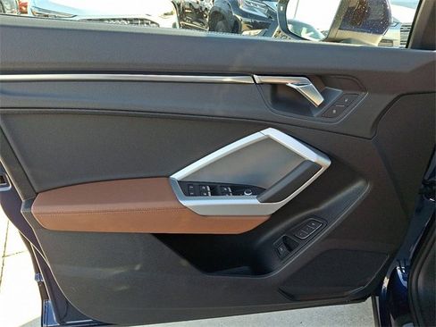 New 2025 Audi Q3 2.0T Premium image 8