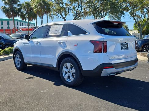 New 2026 Kia Sorento LX image 6