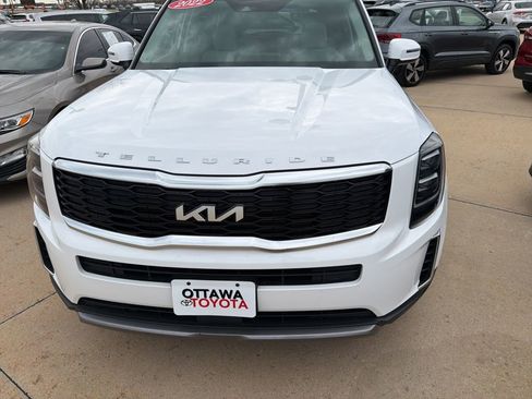 Used 2022 Kia Telluride EX w/ EX Premium Package image 27