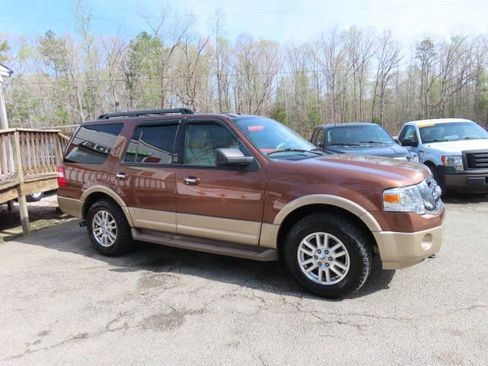 Used 2011 Ford Expedition XLT w/ 201A Rapid Spec Order Code image 5