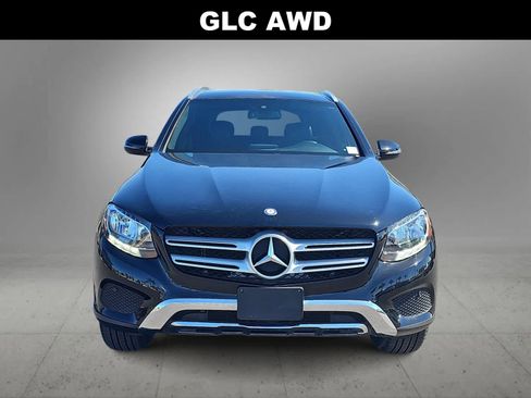 Used 2017 Mercedes-Benz GLC 300 4MATIC image 3